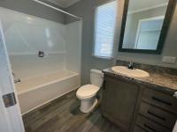 2022 Champion RA1670216 Mobile Home