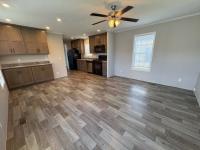 2022 Champion RA1670216 Mobile Home