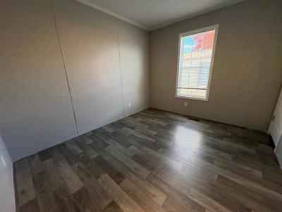 Photo 5 of 7 of home located at 20745 Seneca Dr Clinton Township, MI 48036