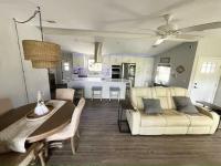 1989 PALM Manufactured Home