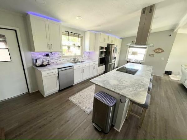 1989 PALM Manufactured Home