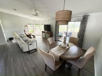 1989 PALM Manufactured Home