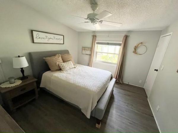 1989 PALM Manufactured Home