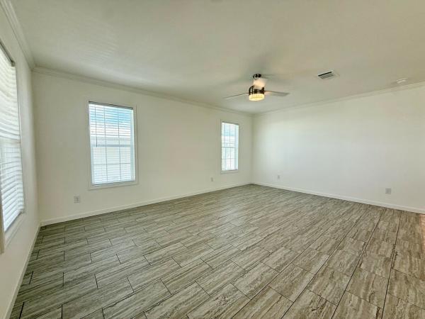 2025 Champion HOMCSHC4442A Mobile Home