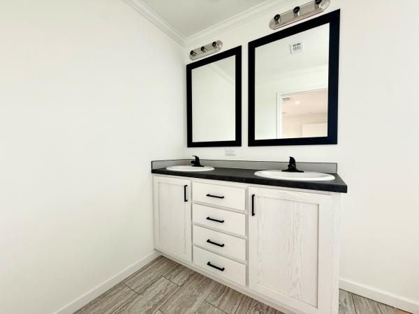 2025 Champion HOMCSHC4442A Mobile Home