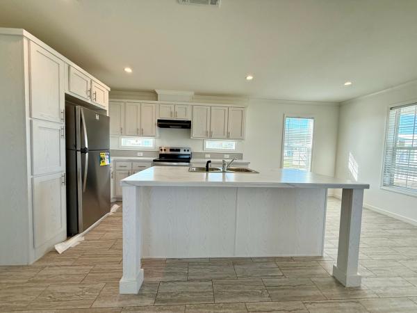 2025 Champion HOMCSHC4442A Mobile Home