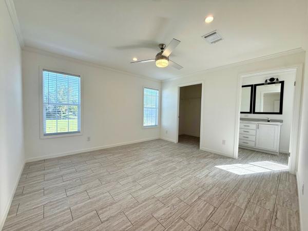 2025 Champion HOMCSHC4442A Mobile Home