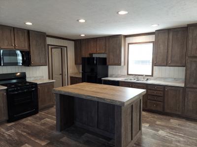 Photo 2 of 12 of home located at 2680 Loch Lomond Dr Highland, MI 48357
