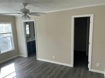 Photo 4 of 7 of home located at 10201 W Beaver St #369 Jacksonville, FL 32220