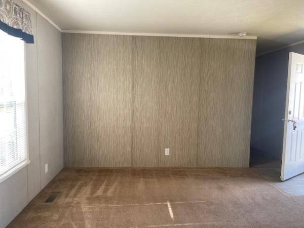 2018 Redman RA1670215 Mobile Home