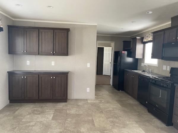 2018 Redman RA1670215 Mobile Home