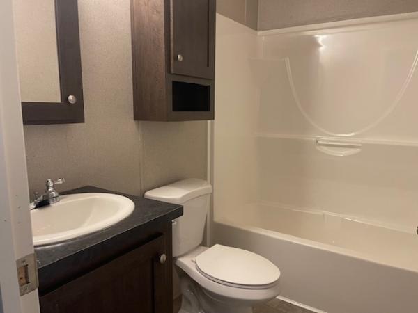 2018 Redman RA1670215 Mobile Home