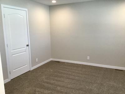 Photo 4 of 7 of home located at 560 Bellewood SE Kentwood, MI 49548