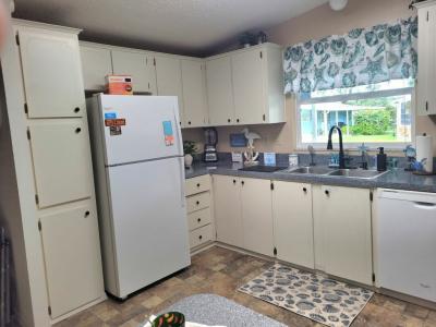 Photo 4 of 20 of home located at 6008 Presidential Cir Zephyrhills, FL 33540