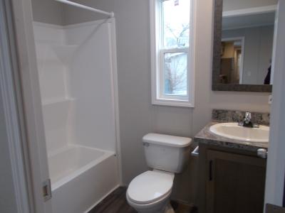 Photo 5 of 10 of home located at 5001 South Ave Lot 161 Toledo, OH 43615