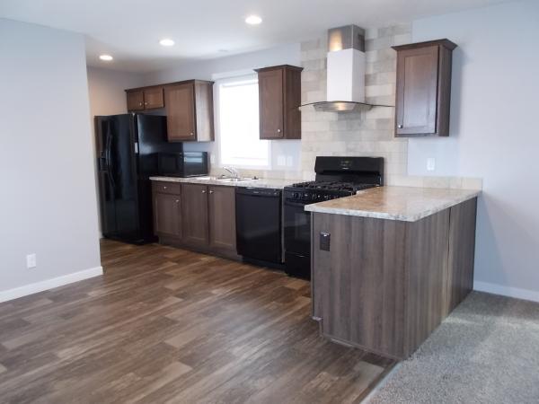 2019 Clayton 81FSN16723A Mobile Home