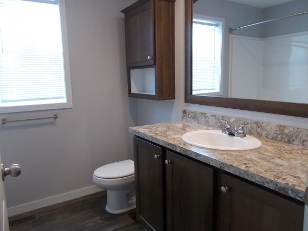 2019 Clayton 81FSN16723A Mobile Home