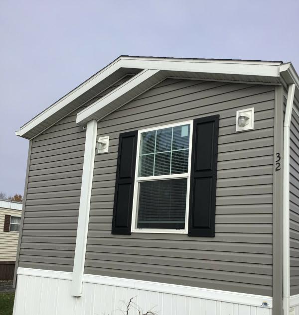 2019 Clayton 81FSN16723A Mobile Home