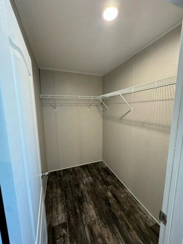 FLEETWOOD Mobile Home For Sale
