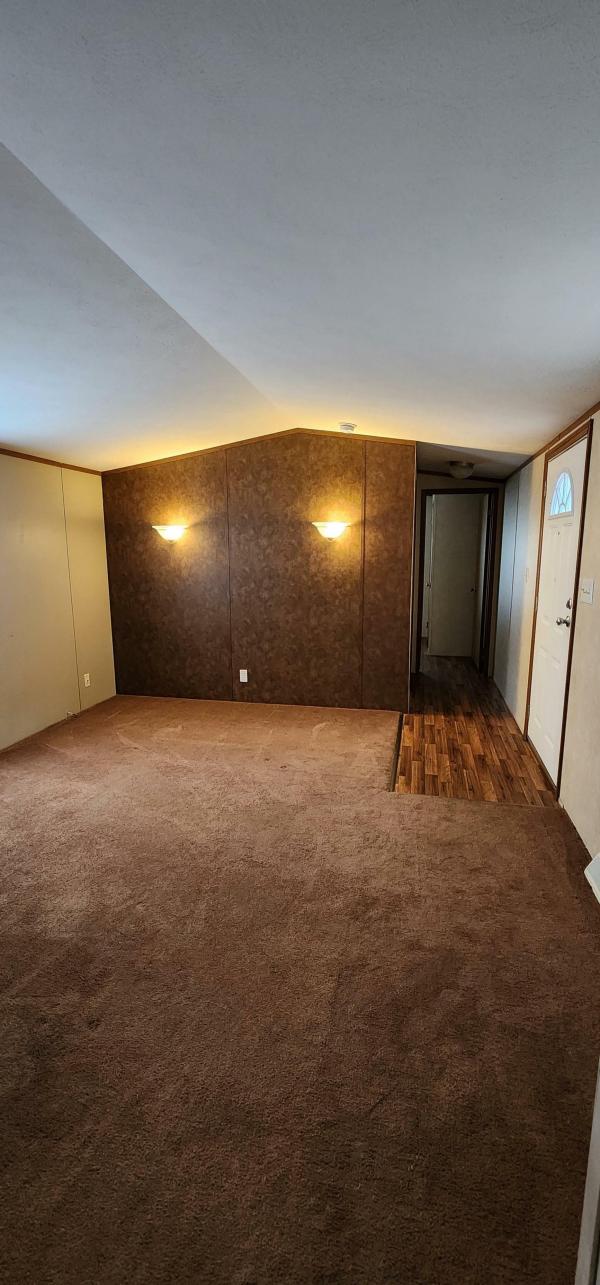 2012 CHAMPION NMSF693  Home