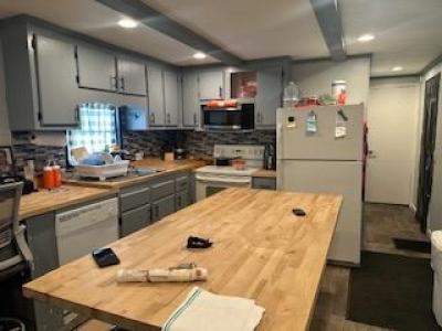 Photo 2 of 11 of home located at 7001 142nd Av N 058 Largo, FL 33771