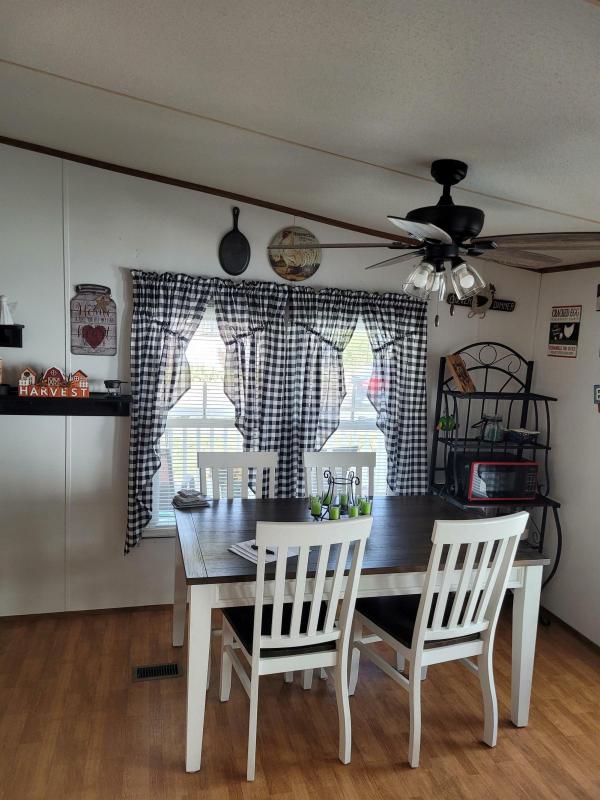 1999 FLEETWOOD 8134 Mojave 6763L  Home