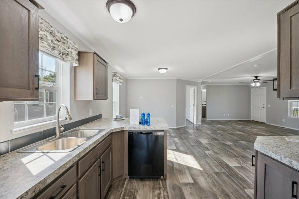 2025 Mansion 10 Mojave 4563Z  Home
