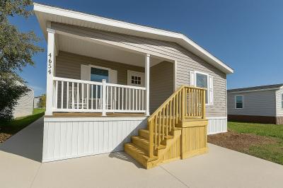 Mobile Home at 46544 Chelon Ct., Site #1107 Macomb, MI 48044