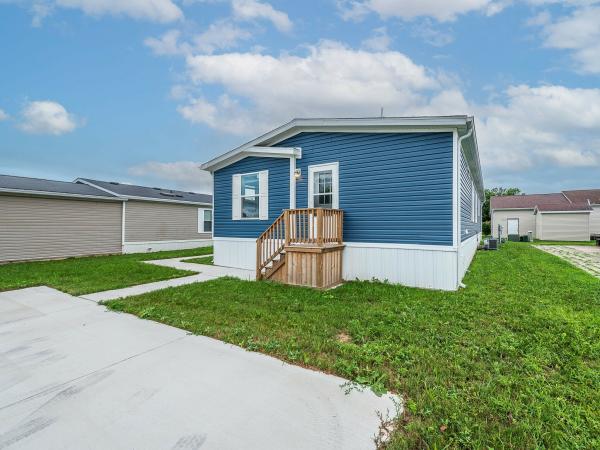 Photo 1 of 2 of home located at 6255 S. Telegraph Rd. #377 Erie, MI 48133