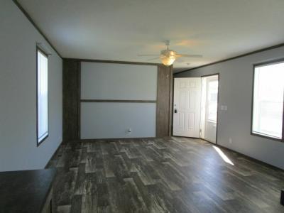 Photo 2 of 16 of home located at 23678 Hickory Lane Brownstown, MI 48174