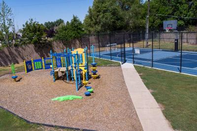 Photo 5 of 6 of home located at 75 W 250 N. #37 Clearfield, UT 84015