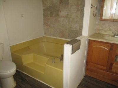 Photo 4 of 6 of home located at 2514 Nita Warren, MI 48091
