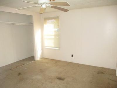 Photo 5 of 6 of home located at 2514 Nita Warren, MI 48091