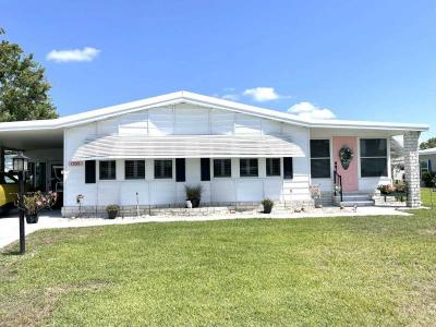 Mobile Home at 1505 Lake Drive Grand Island, FL 32735