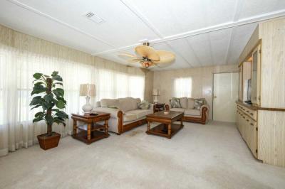 Photo 3 of 8 of home located at 333 Casa Grande Ct. Winter Springs, FL 32708