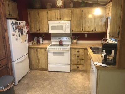 Photo 5 of 16 of home located at 313 Magnolia Dr Fruitland Park, FL 34731
