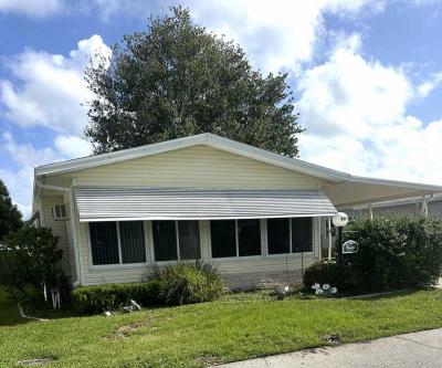 Photo 2 of 17 of home located at 4566 Drummond Pl. Lot #470 Lakeland, FL 33801