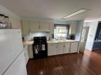 1986 vict Mobile Home