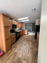 2018 Commodore Mobile Home