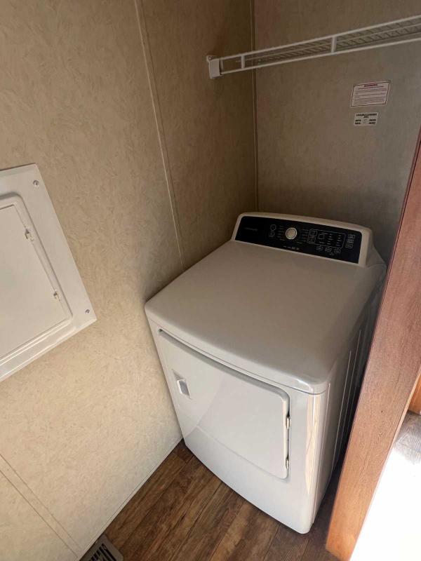 2018 Commodore Mobile Home