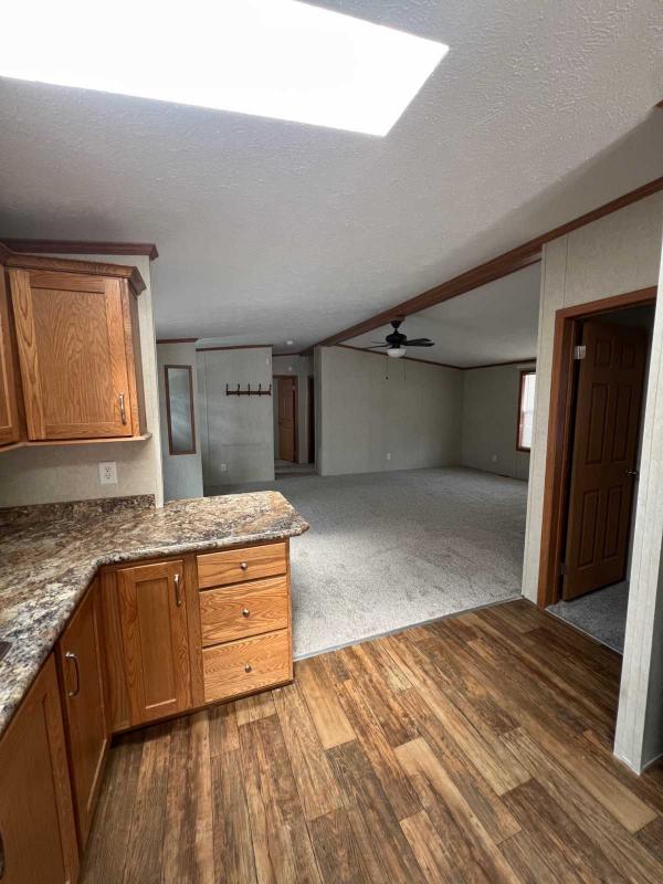 2018 Commodore Mobile Home