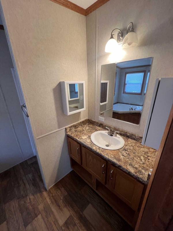 2018 Commodore Mobile Home