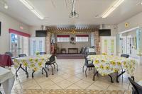 2000 Eaton Redman Manufactured Home