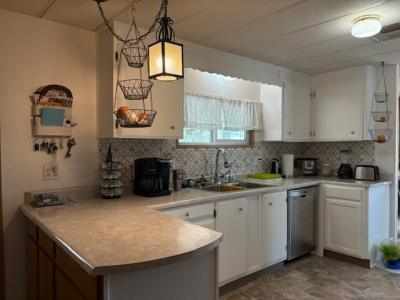 Photo 5 of 20 of home located at 1202 W. Miracle Mile #47 Tucson, AZ 85705