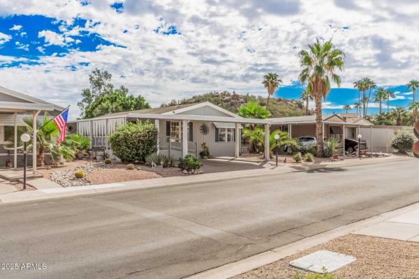 1995 Fleetwood  Glenbrook Manufactured Home