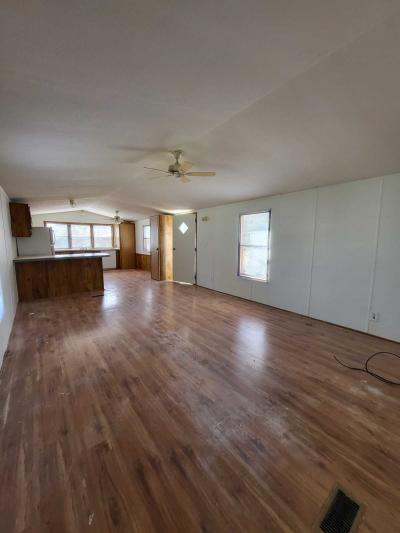 Photo 4 of 10 of home located at 4140 Bickel St, #487 Milford, MI 48381