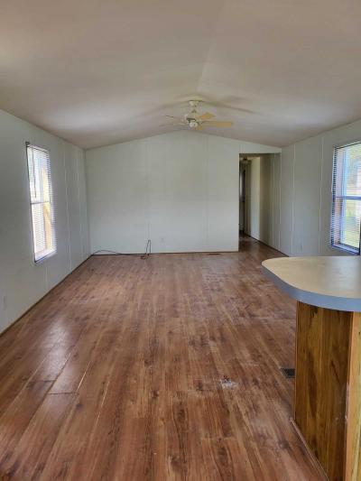 Photo 5 of 10 of home located at 4140 Bickel St, #487 Milford, MI 48381