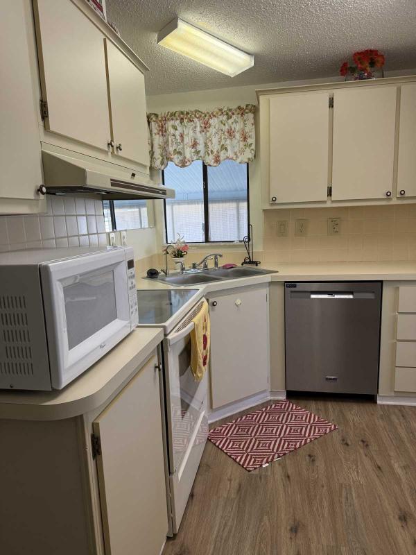 1987 HS Manufactured Home