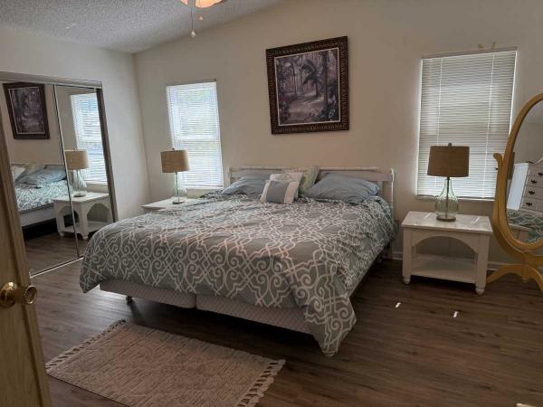 1987 HS Manufactured Home