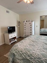 1987 HS Manufactured Home